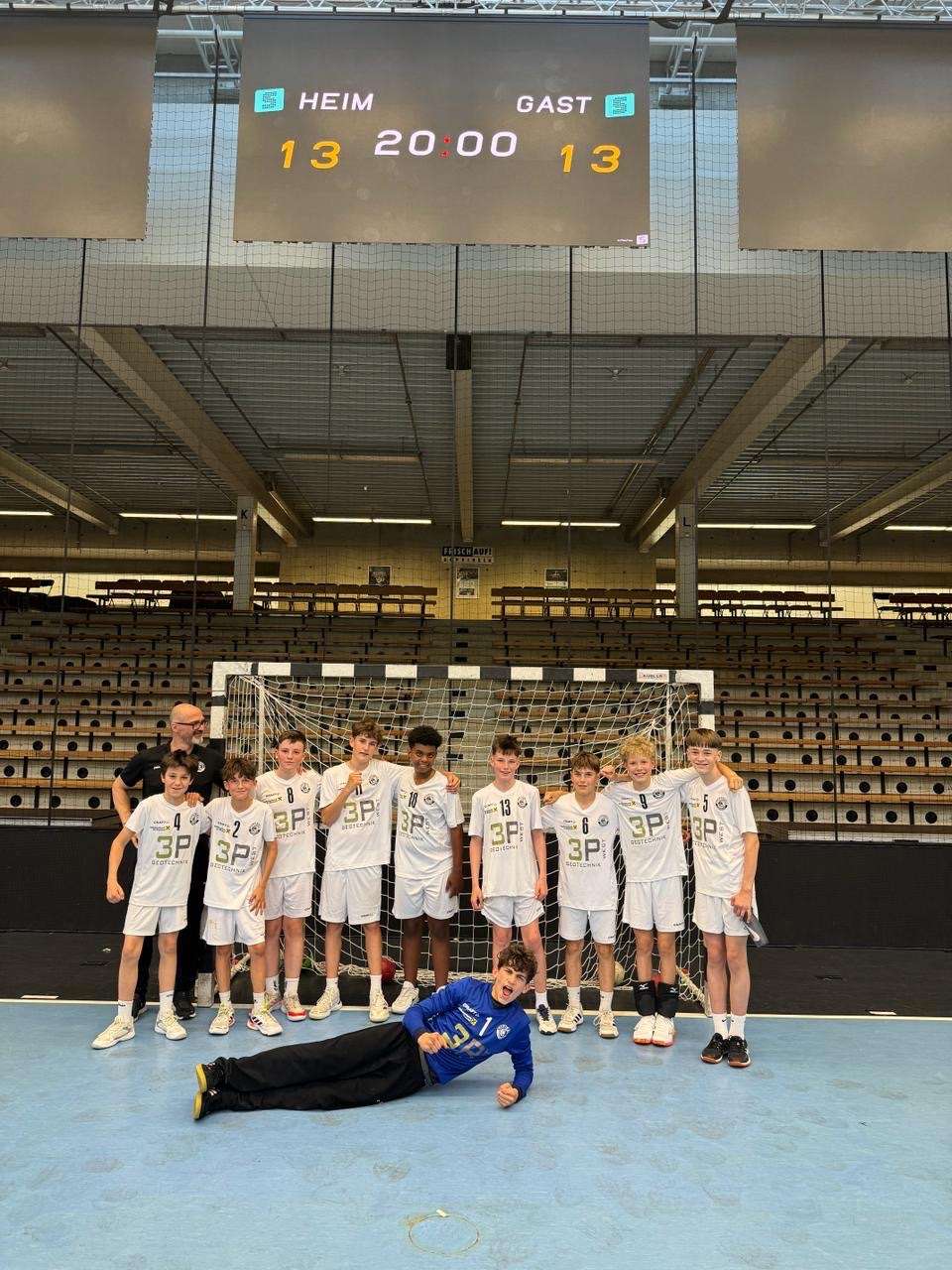 Starkes Erlebnis für unsere U14 in der EWS Arena Göppingen!!