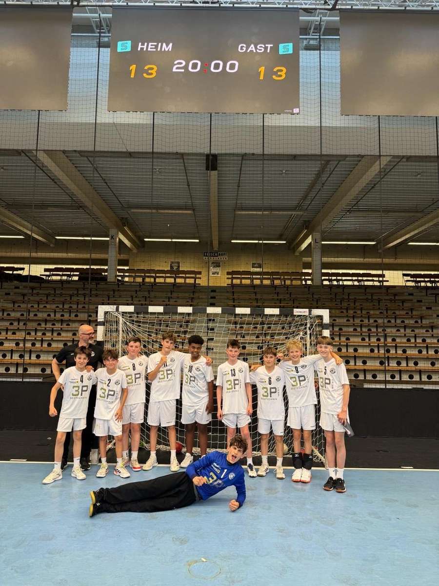 Starkes Erlebnis für unsere U14 in der EWS Arena Göppingen!!