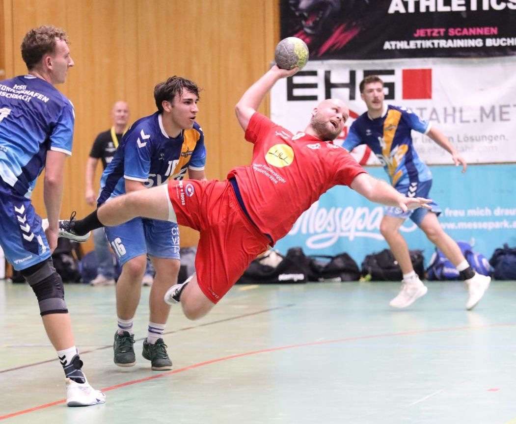 Herren feiern Auftaktsieg in der Bezirksoberliga